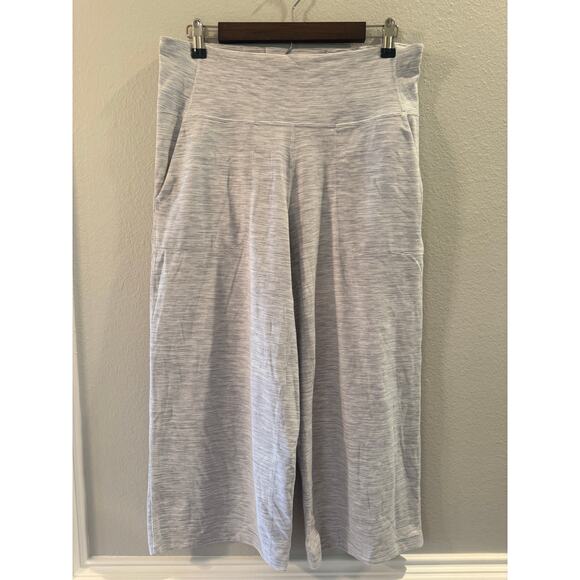 Lululemon Wunder Lounge High Rise Wide Leg Crop Yoga  Pants Sz 12 Grey Stripe - Picture 1 of 6